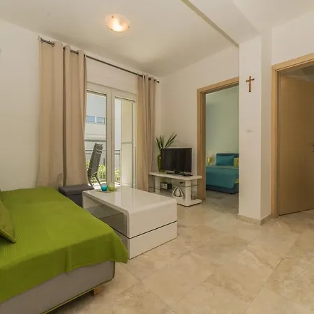 Stichling Apartment *